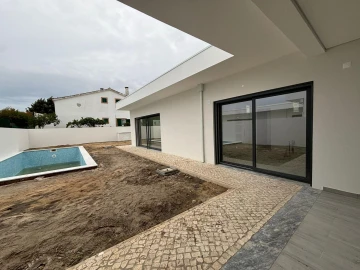 Moradia T4 para Venda em União das Freguesias de Setúbal