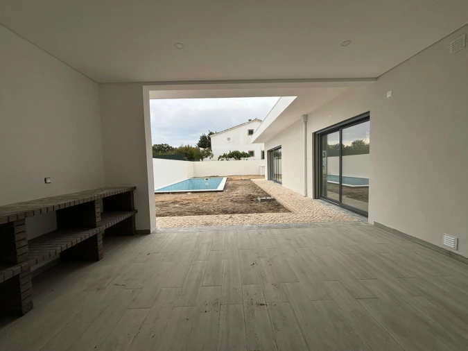 Moradia T4 para Venda em União das Freguesias de Setúbal Foto 24
