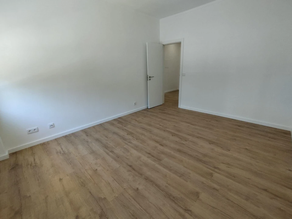 Apartamento T2 para Venda em Barreiro e Lavradio Foto 6