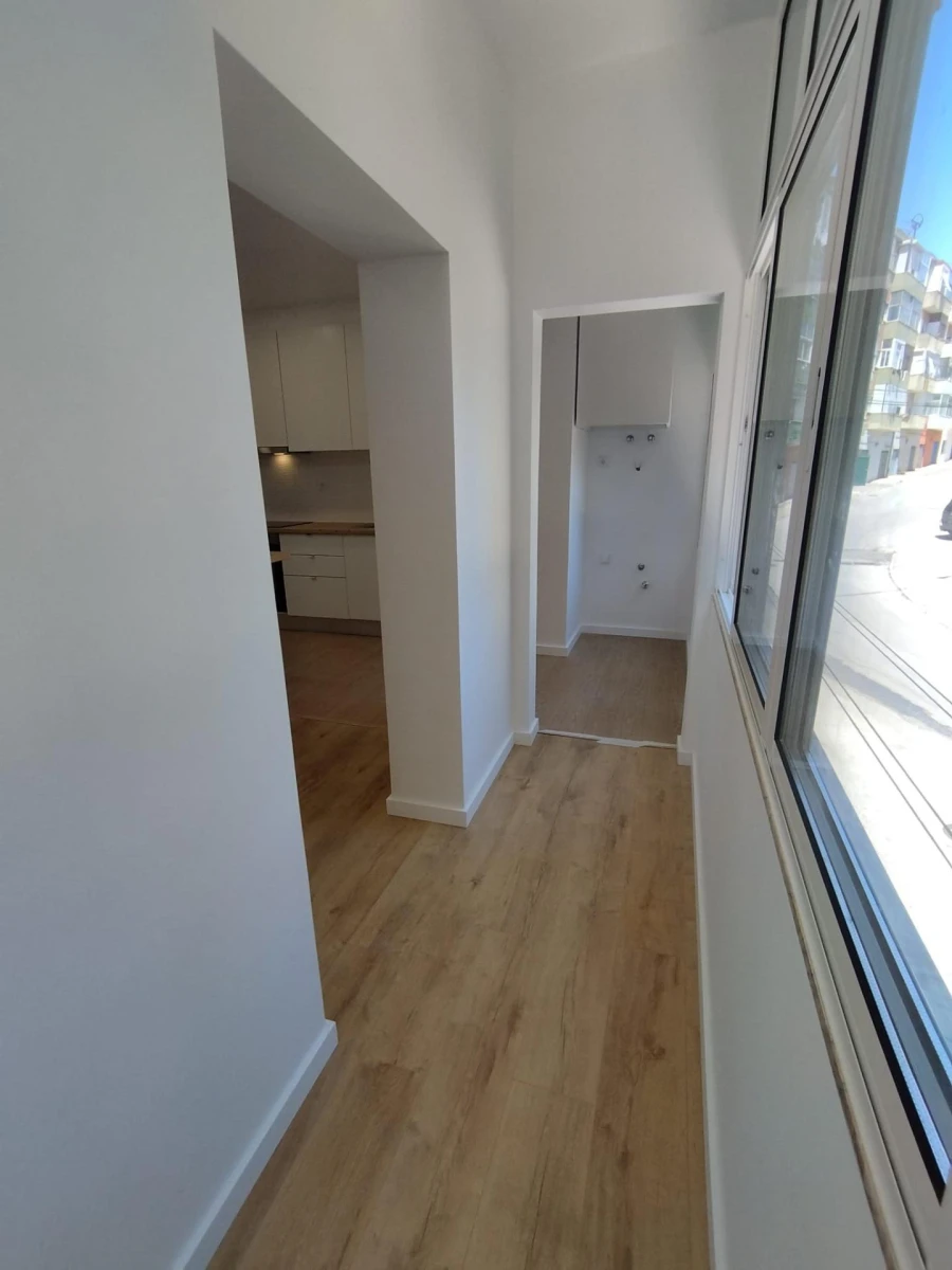 Apartamento T2 para Venda em Barreiro e Lavradio Foto 17