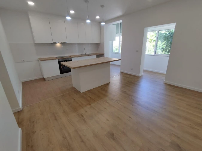Apartamento T2 para Venda em Barreiro e Lavradio Foto 23
