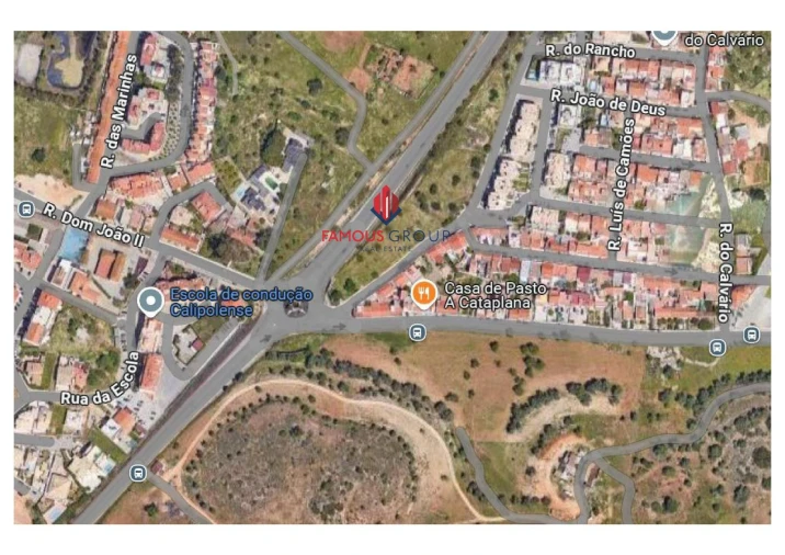 Moradia T6 para Venda em Estômbar e Parchal Foto 39