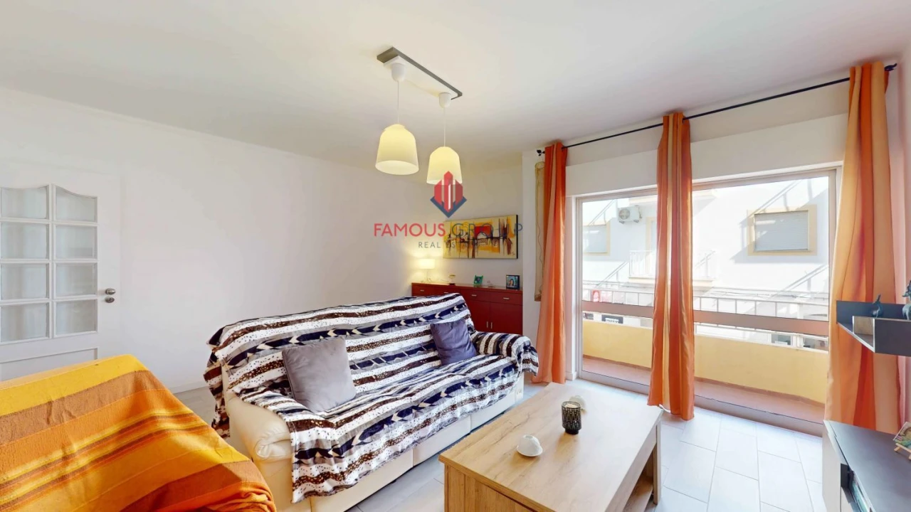 Apartamento T2 para Venda em Portimão Foto 2