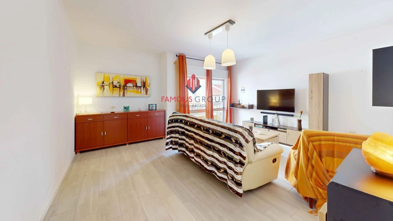 Apartamento T2 para Venda em Portimão Foto 3