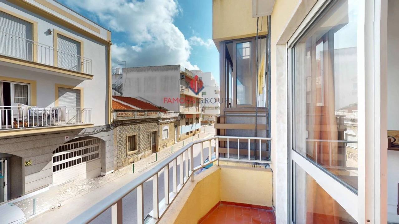 Apartamento T2 para Venda em Portimão Foto 5