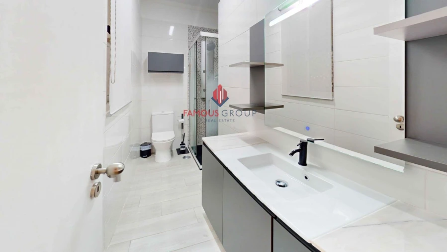 Apartamento T2 para Venda em Portimão Foto 18