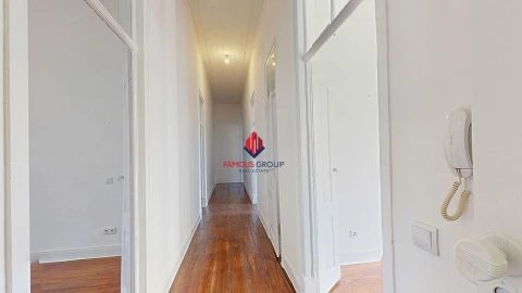 Moradia T7 para Venda em Portimão