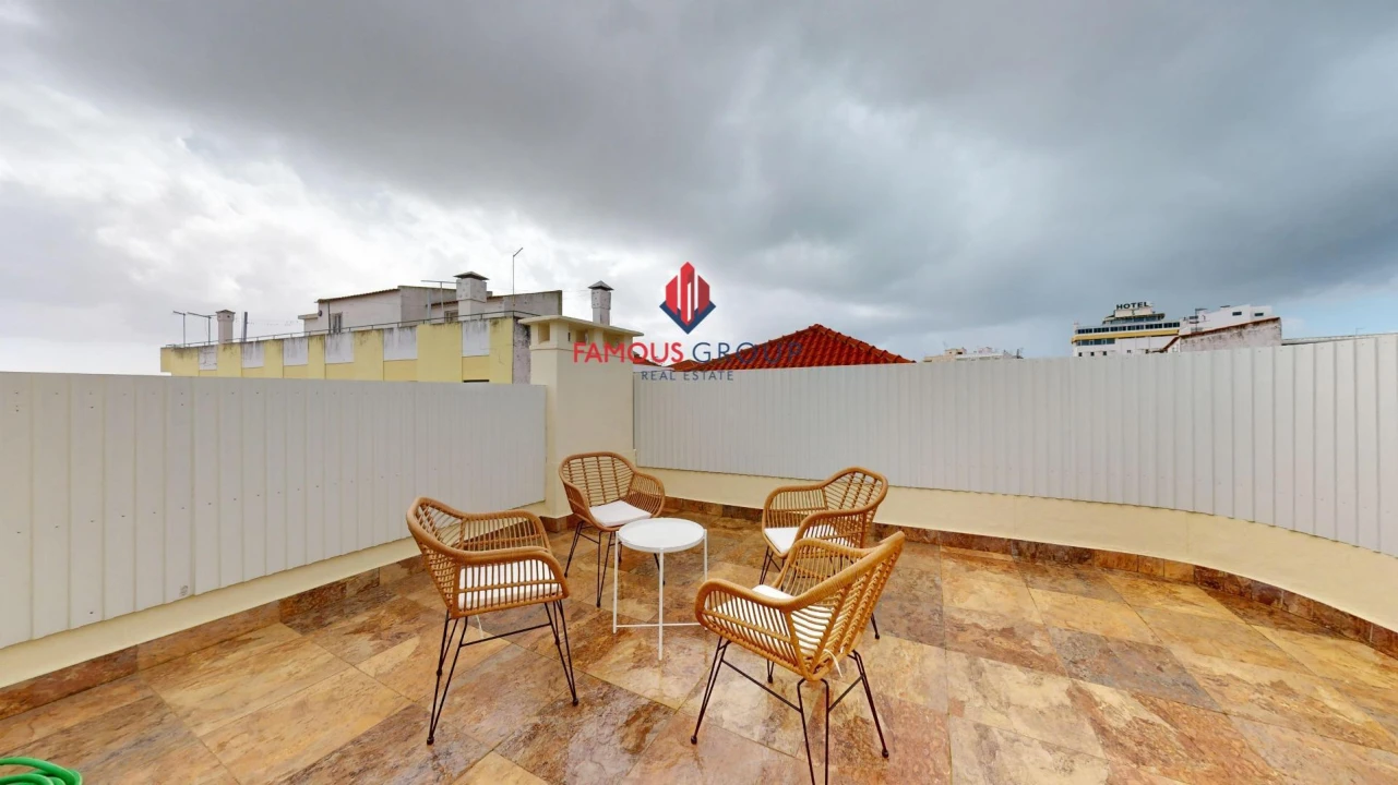 Moradia T5 para Venda em Portimão Foto 9