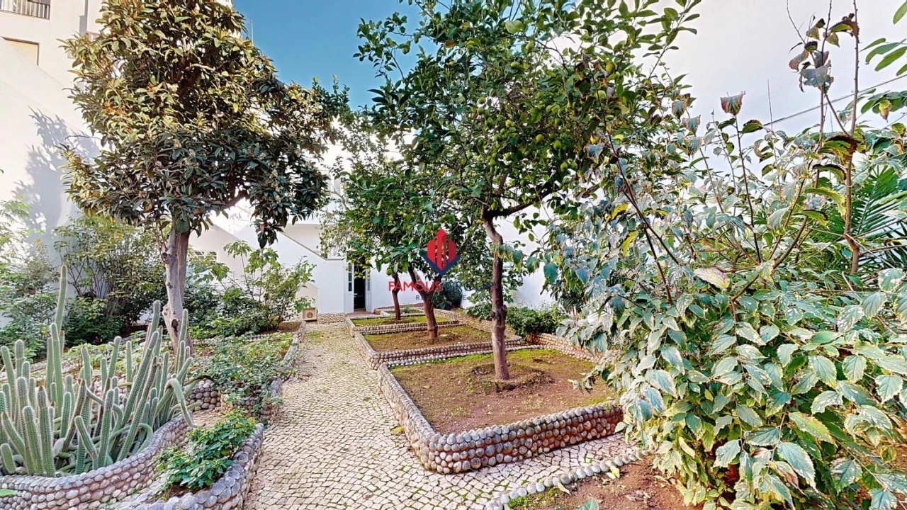 Moradia T4 para Venda em Portimão Foto 2