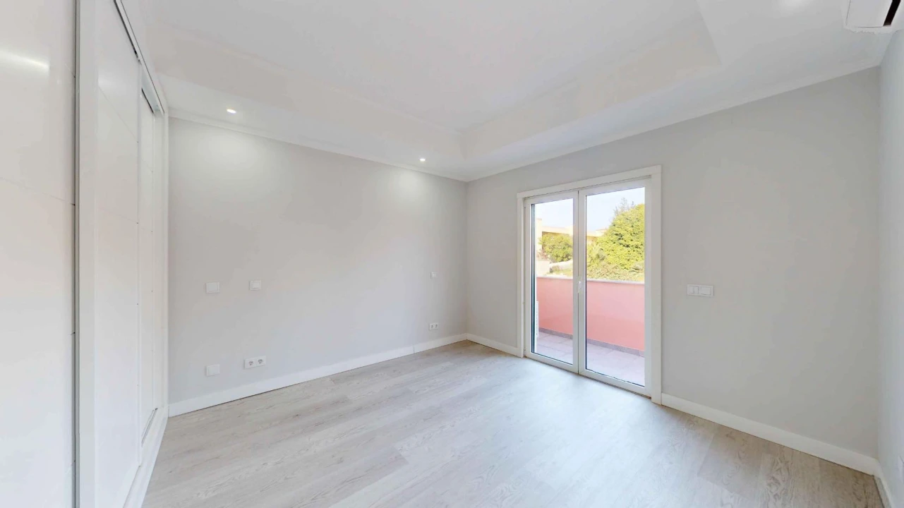 Moradia T3 para Venda em Estômbar e Parchal Foto 14