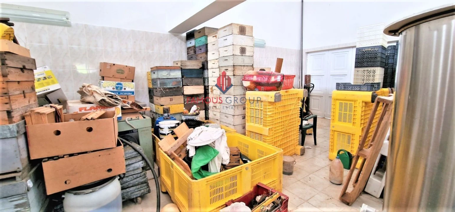 Moradia T5 para Venda em Alferce Foto 23