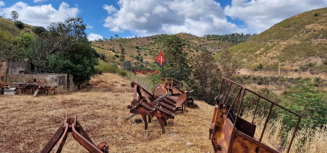 Moradia T5 para Venda em Alferce Foto 30