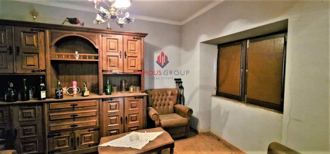 Moradia T5 para Venda em Alferce Foto 5