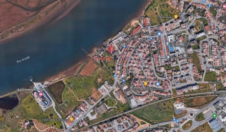 Terreno para Venda em Estômbar e Parchal