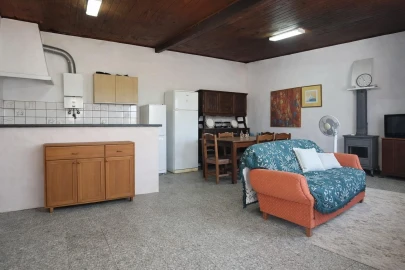 Moradia T1 para Venda em Luz