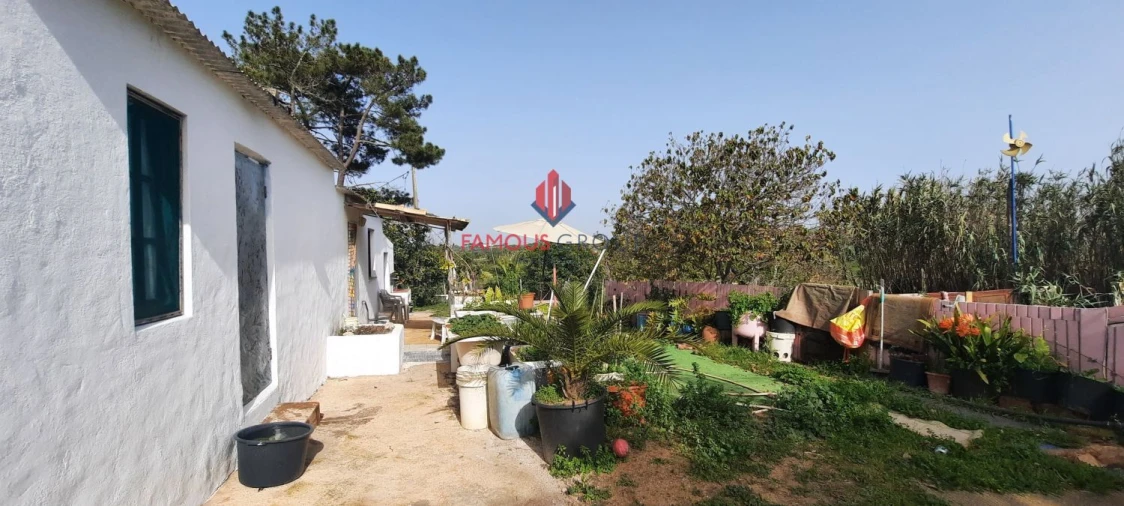 Moradia T1 para Venda em Luz Foto 3