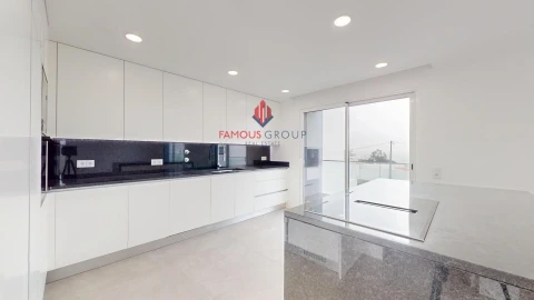 Moradia T3 para Venda em Mexilhoeira Grande