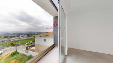 Moradia T3 para Venda em Mexilhoeira Grande