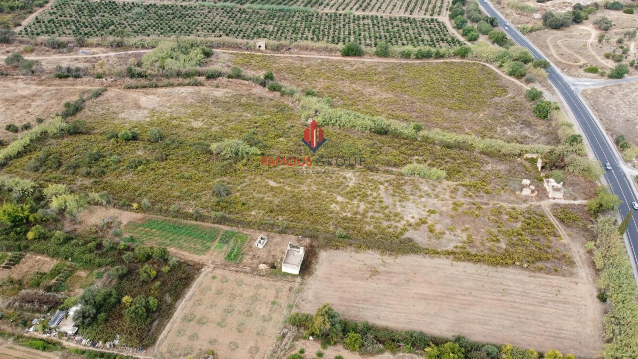 Terreno para Venda em Quelfes Foto 2