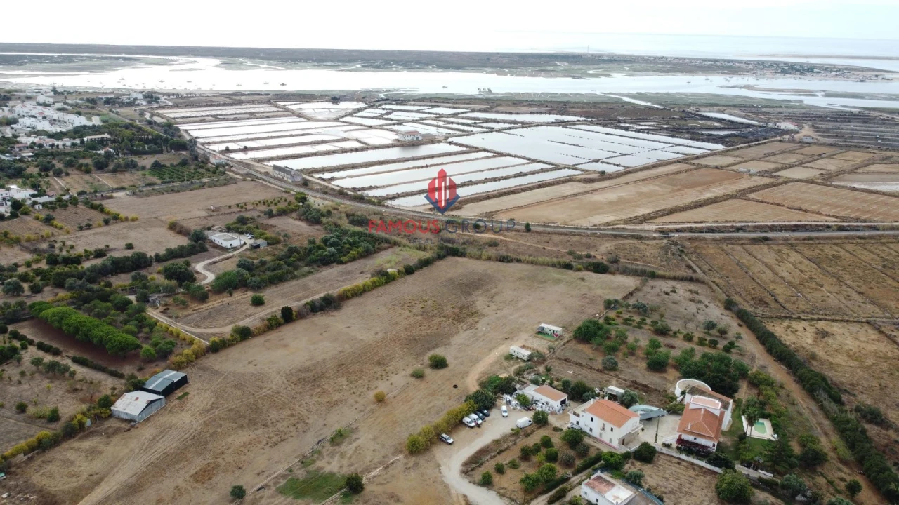 Terreno para Venda em Quelfes Foto 5
