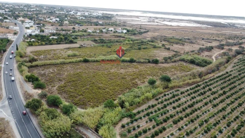 Terreno para Venda em Quelfes