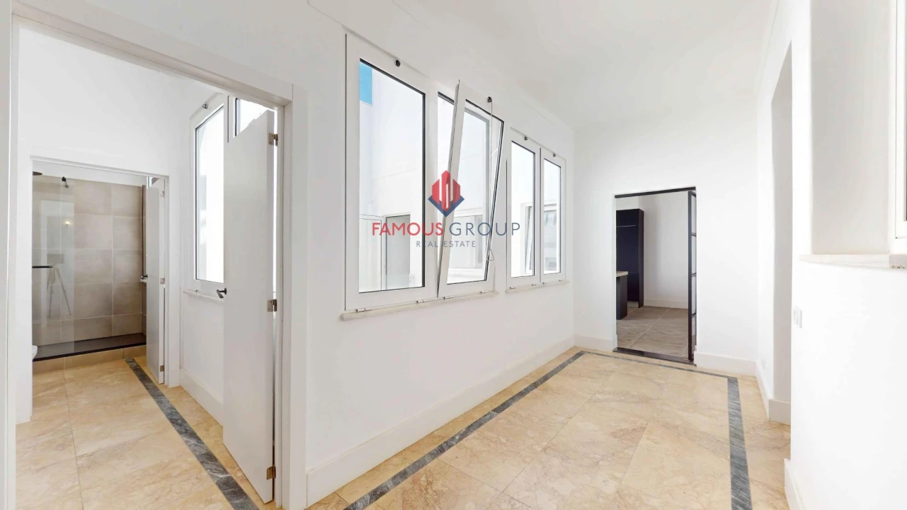 Moradia T11 para Venda em Portimão Foto 18