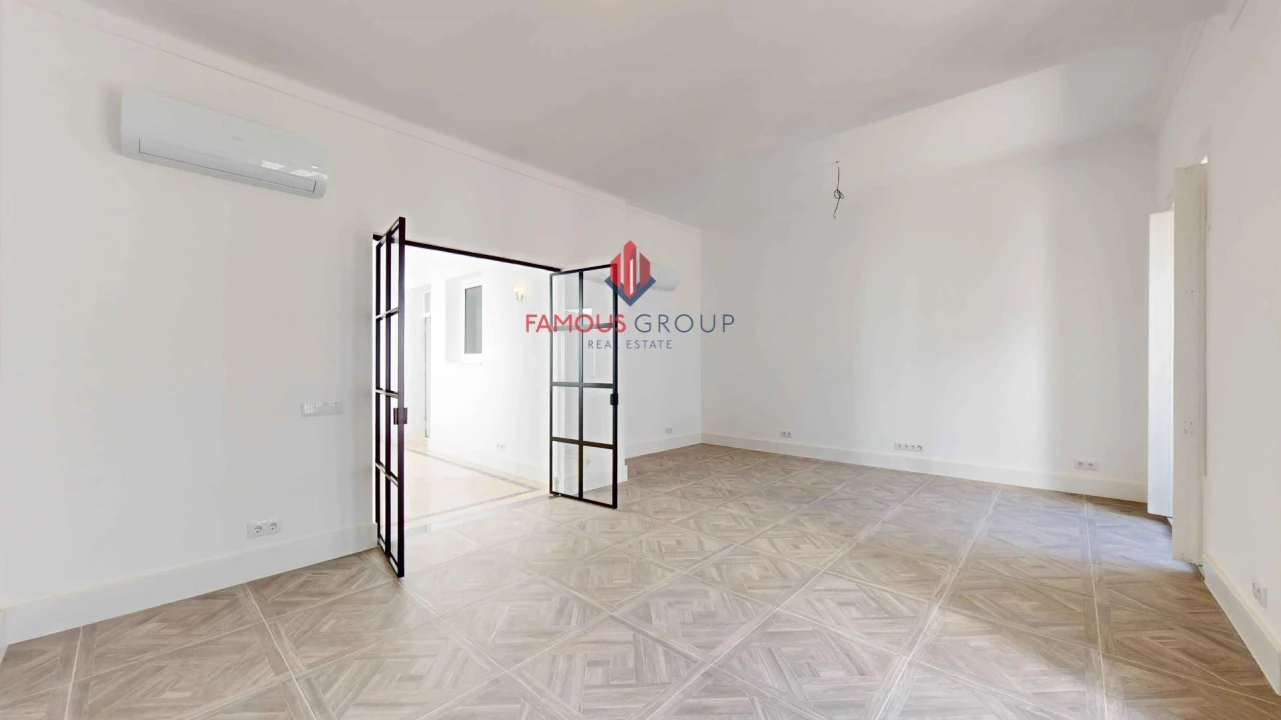 Moradia T11 para Venda em Portimão Foto 22