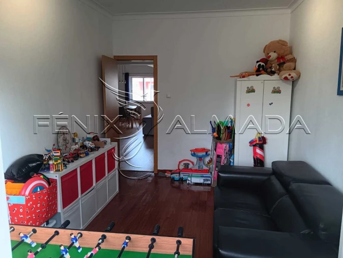 Apartamento T3 para Venda em Laranjeiro e Feijó Foto 13