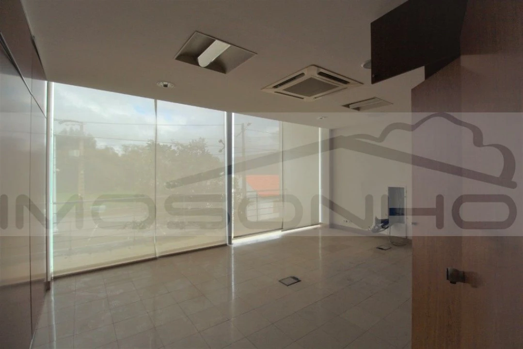 Negócio para Venda em Golpilheira Foto 26