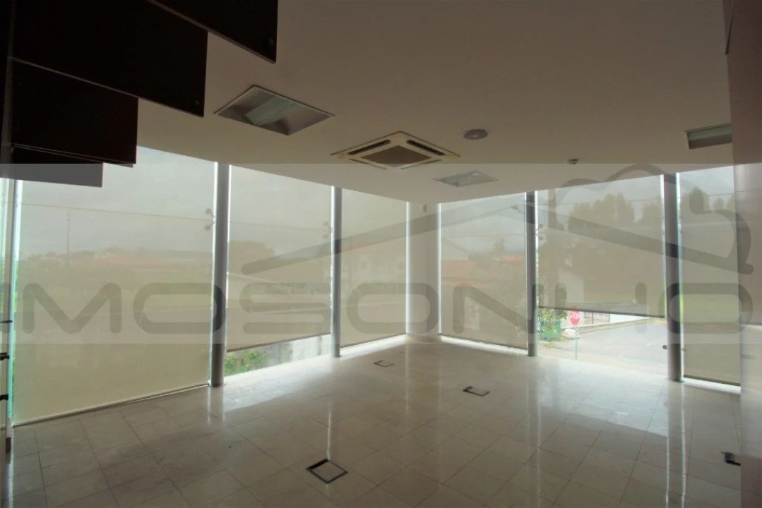 Negócio para Venda em Golpilheira Foto 31