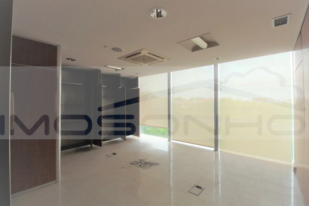 Negócio para Venda em Golpilheira Foto 34