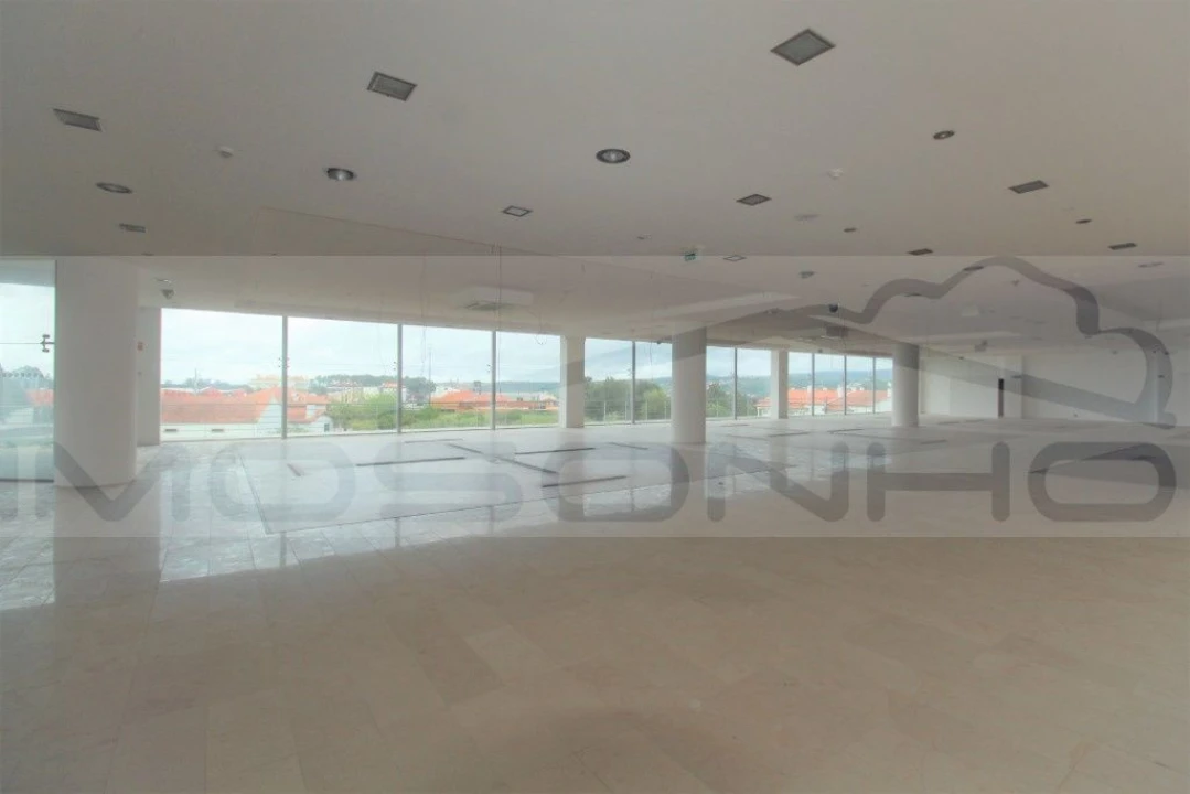 Negócio para Venda em Golpilheira Foto 44