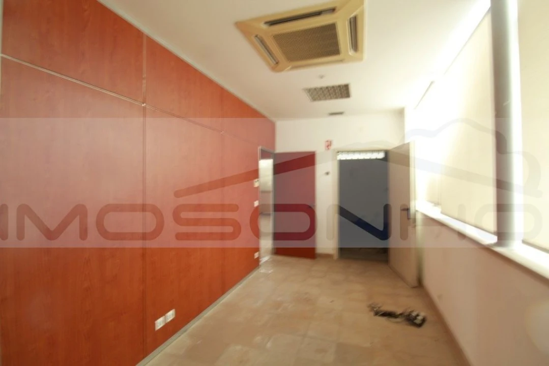 Negócio para Venda em Golpilheira Foto 7