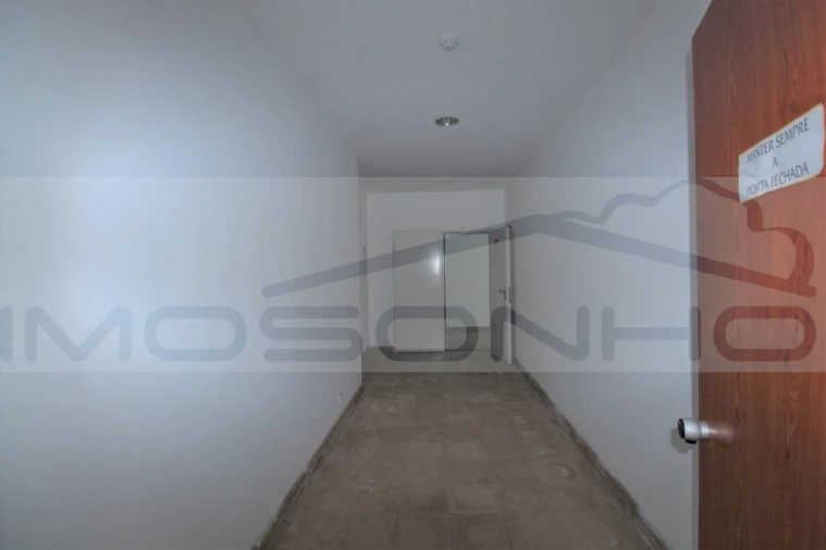 Negócio para Venda em Golpilheira Foto 13