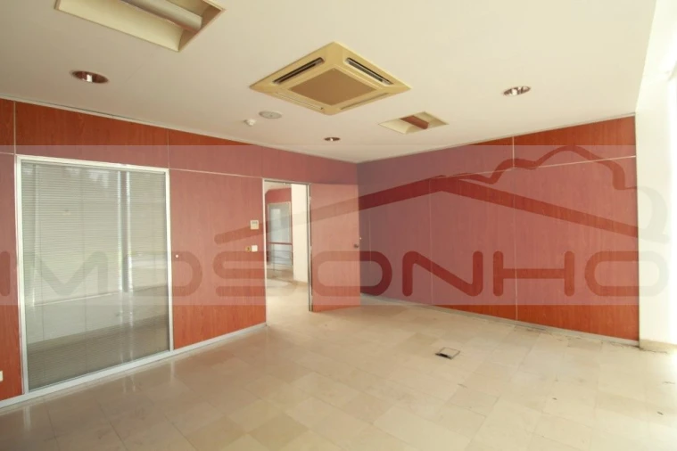 Negócio para Venda em Golpilheira Foto 29