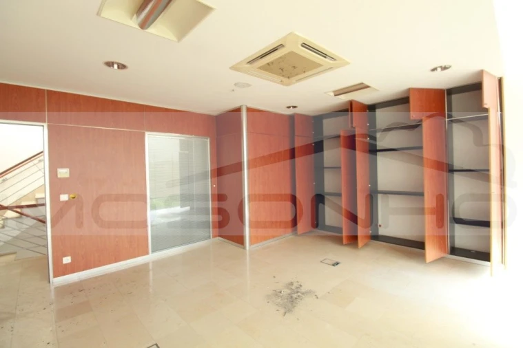 Negócio para Venda em Golpilheira Foto 33