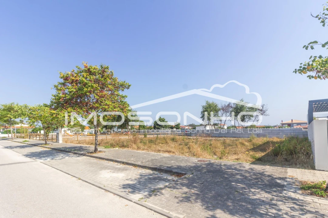 Terreno para Venda em Marinha Grande Foto 2