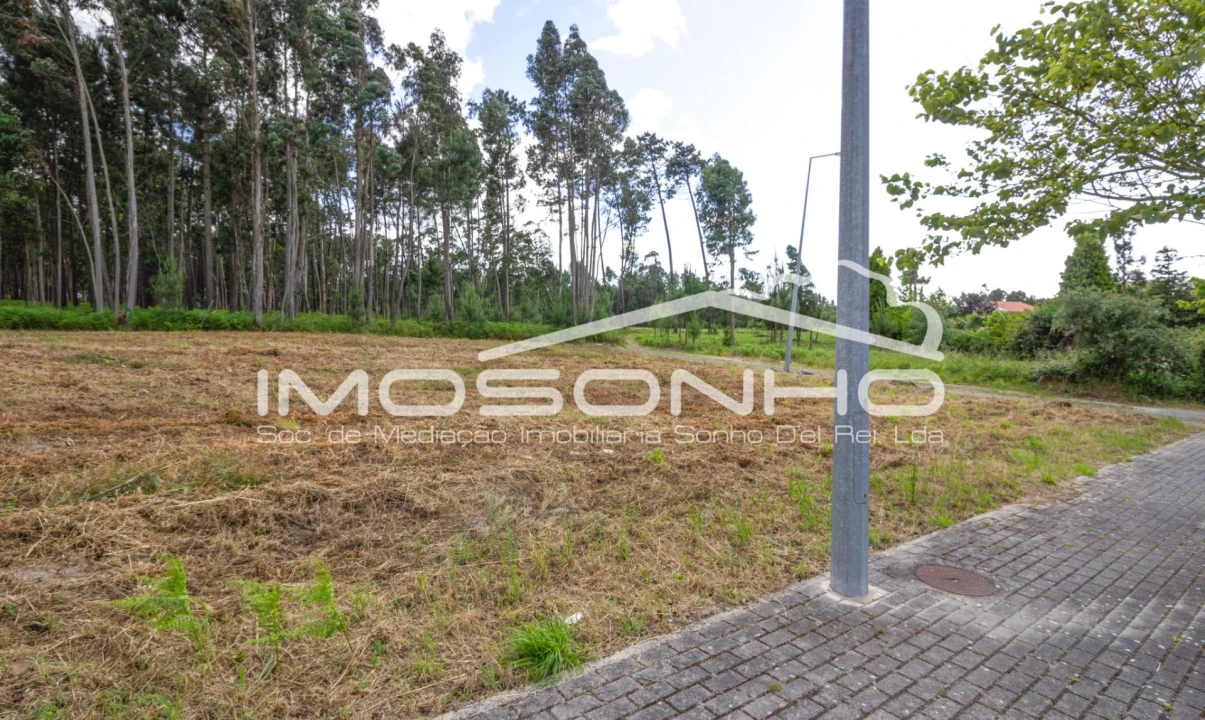 Terreno para Venda em Marinha Grande Foto 1