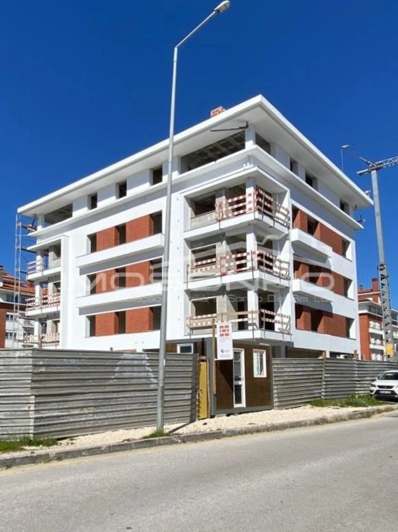 Apartamento T3 para Venda em Marinha Grande Foto 2