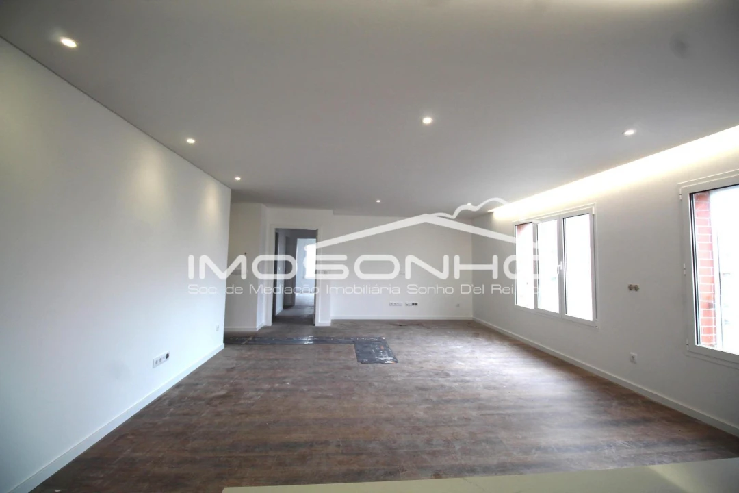 Apartamento T3 para Venda em Marinha Grande Foto 8