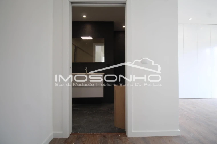 Apartamento T3 para Venda em Marinha Grande Foto 17