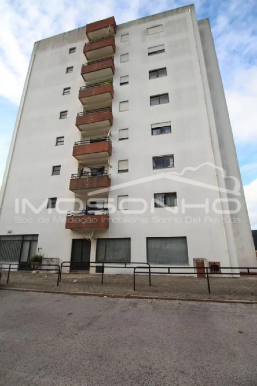 Negócio para Venda em Minde Foto 10