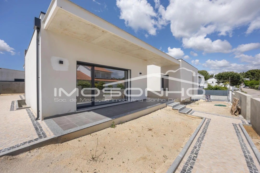 Moradia T3 para Venda em Leiria, Pousos, Barreira e Cortes Foto 1