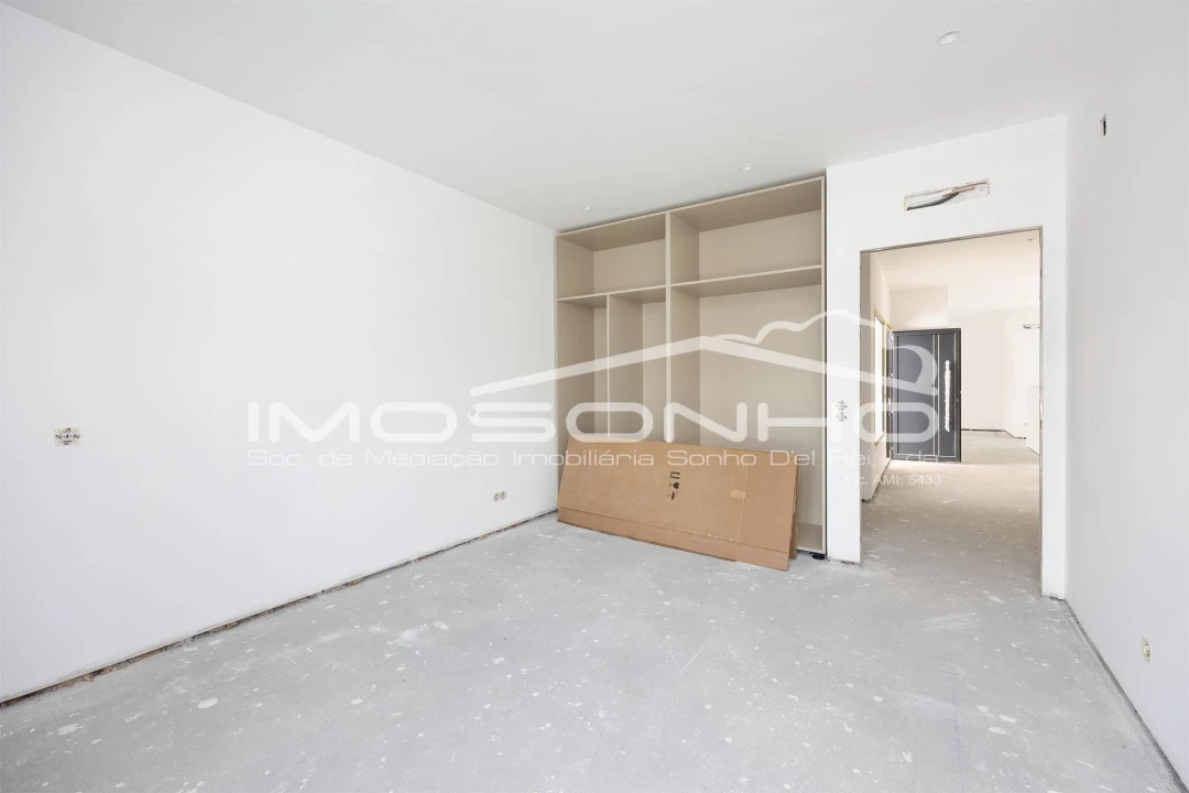 Moradia T3 para Venda em Leiria, Pousos, Barreira e Cortes Foto 11