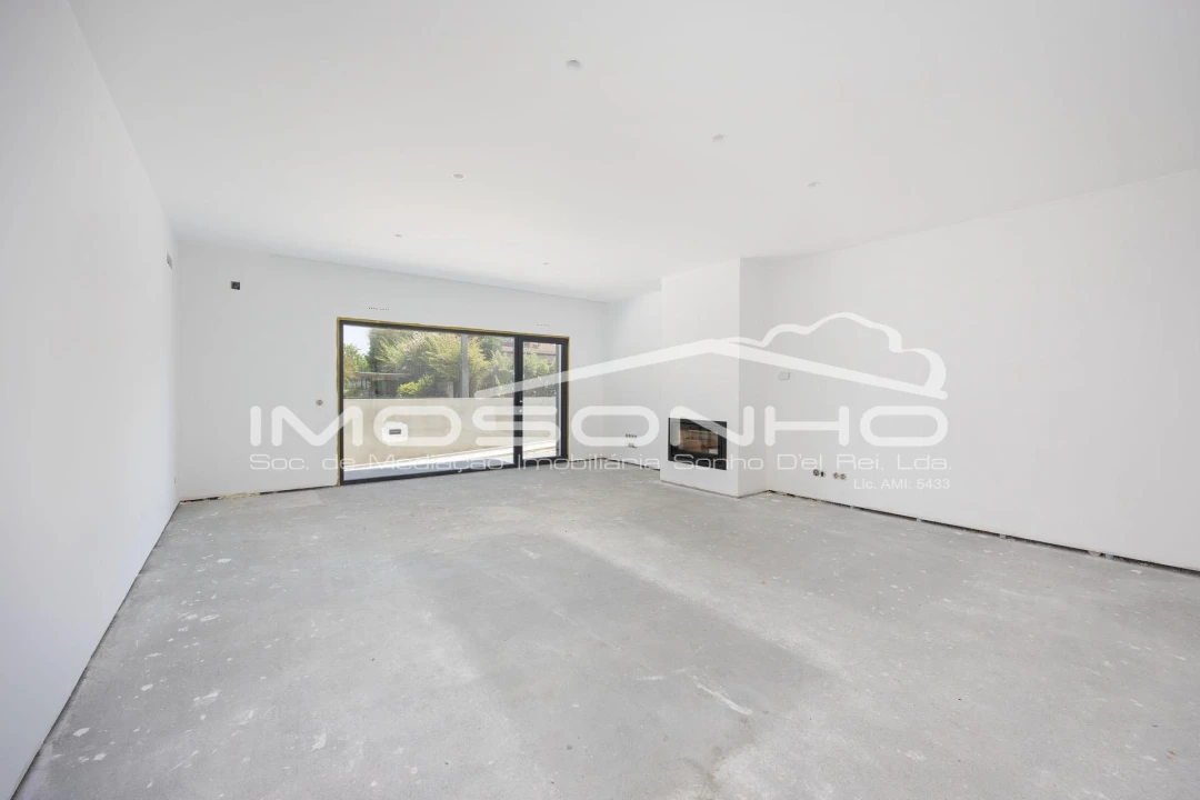 Moradia T3 para Venda em Leiria, Pousos, Barreira e Cortes Foto 2
