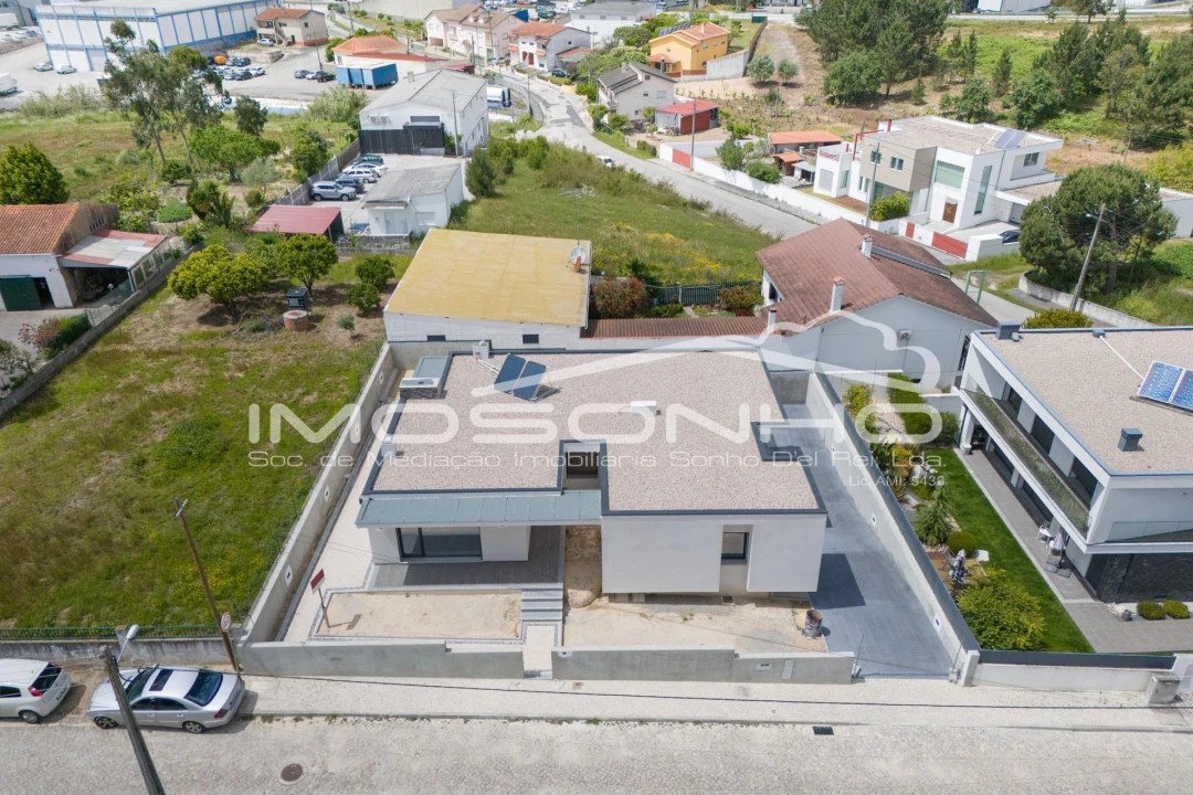 Moradia T3 para Venda em Leiria, Pousos, Barreira e Cortes Foto 25
