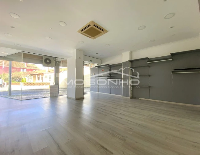 Negócio para Arrendamento em Marinha Grande Foto 2