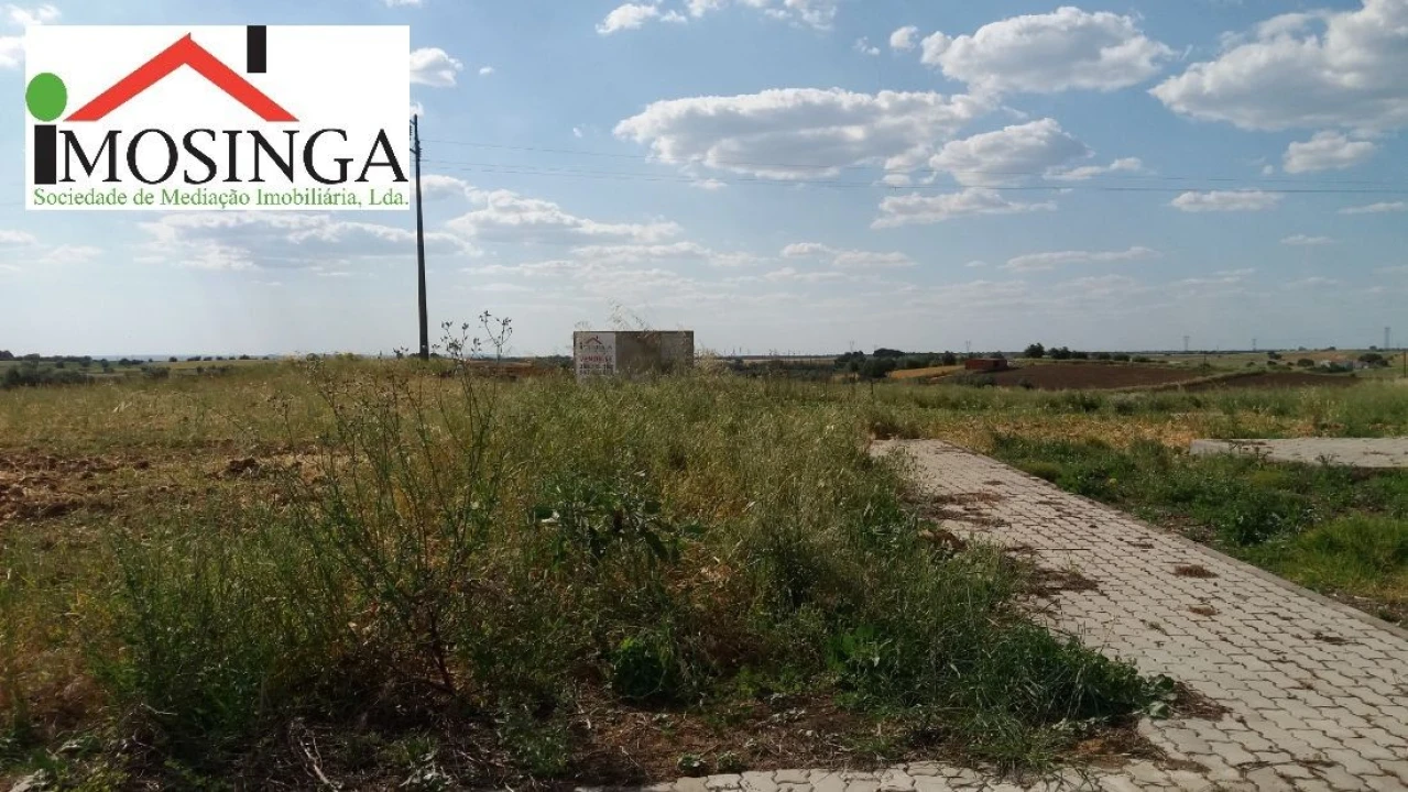 Terreno para Venda em Ferreira do Alentejo e Canhestros Foto 3