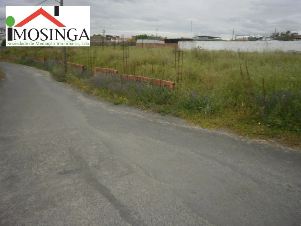 Terreno para Venda em Figueira dos Cavaleiros Foto 1