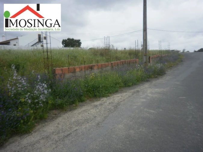 Terreno para Venda em Figueira dos Cavaleiros Foto 3